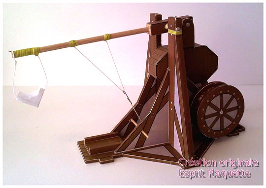 Maquette de Trébuchet à treuils Maquette de Trébuchet à treuils