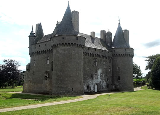 chateau de Kérouzéré