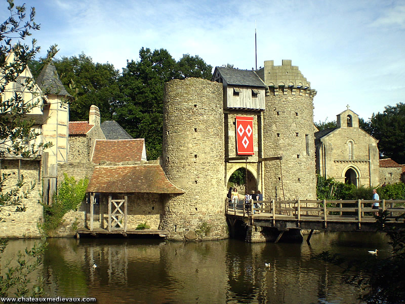 Chateau du PUY DU FOU, la Bataille du donjon, et l'attaque ...