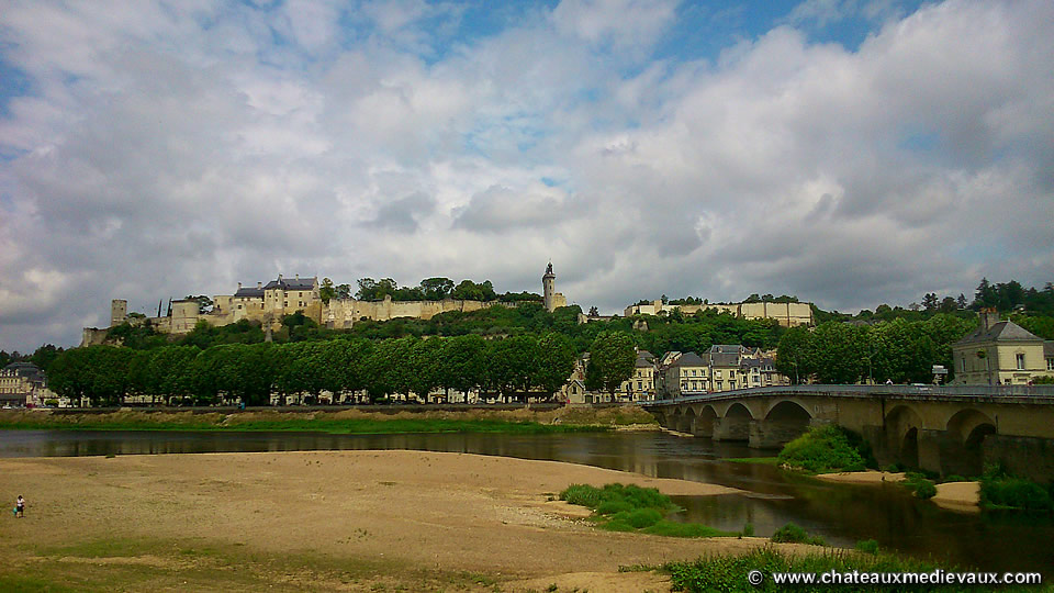 CHATEAU DE CHINON